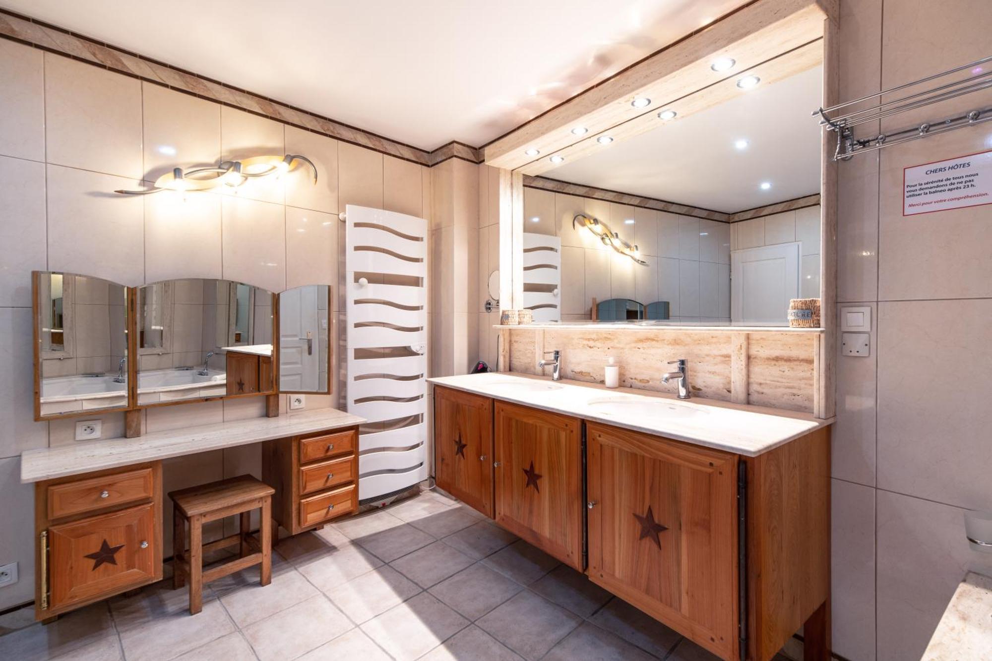 Appartement Du Couvent นาร์บอนน์ ภายนอก รูปภาพ